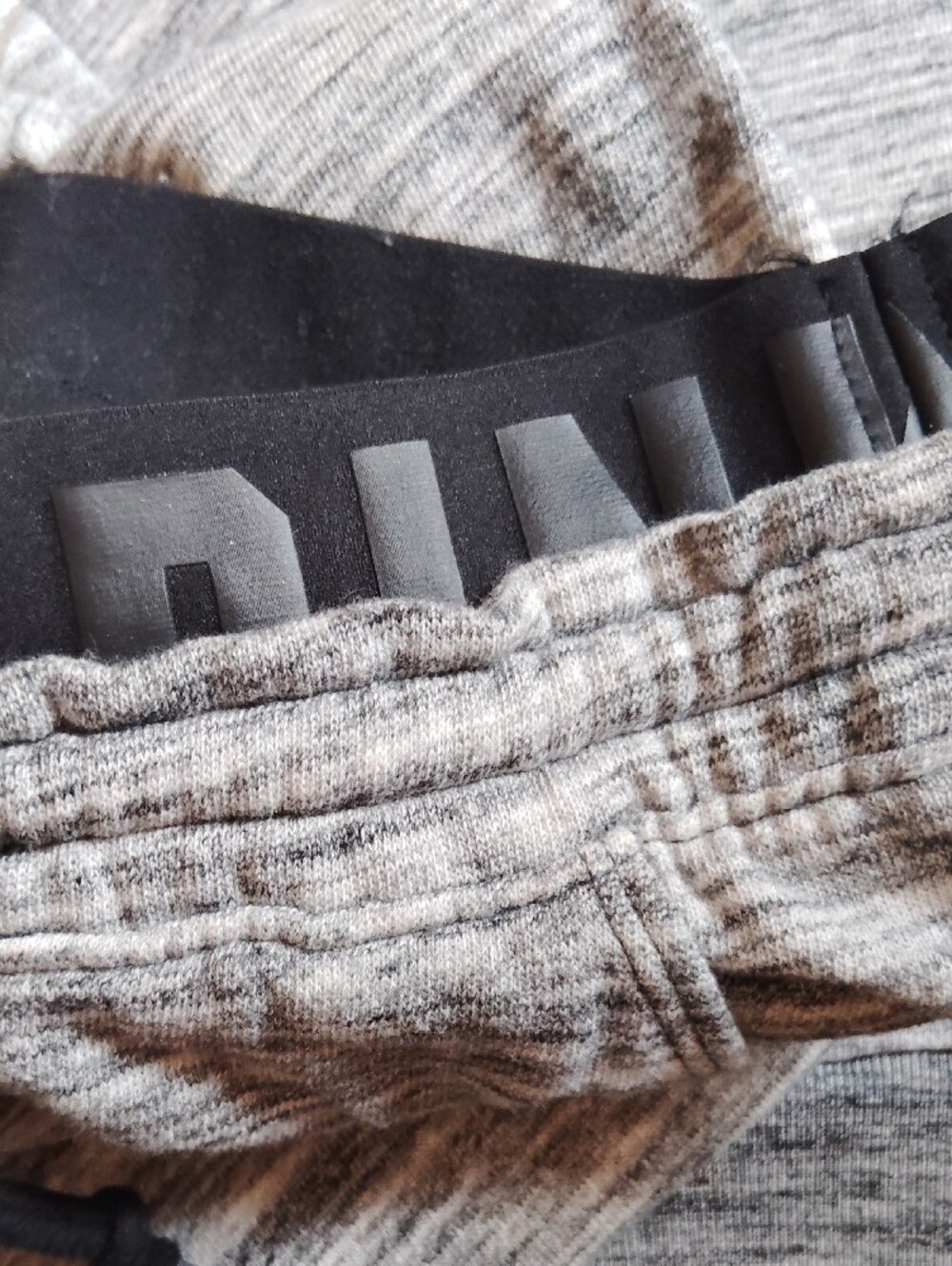 PINK Victoria's Secret Gray Jogger Set with Rose-Gold Star Accents S NEW - Picture 7 of 9